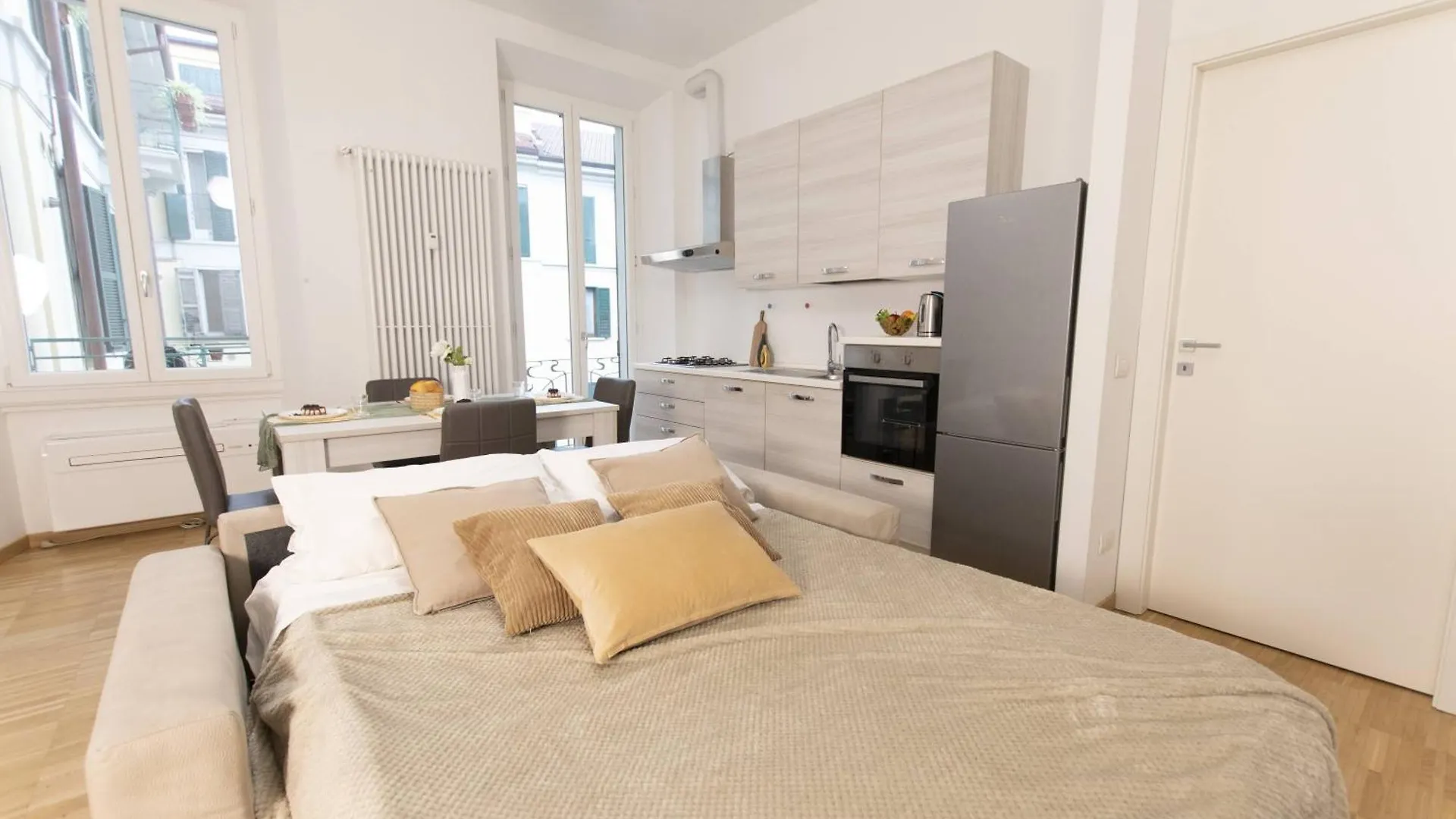 We Home - Premuda Boutique, Milano 0*,