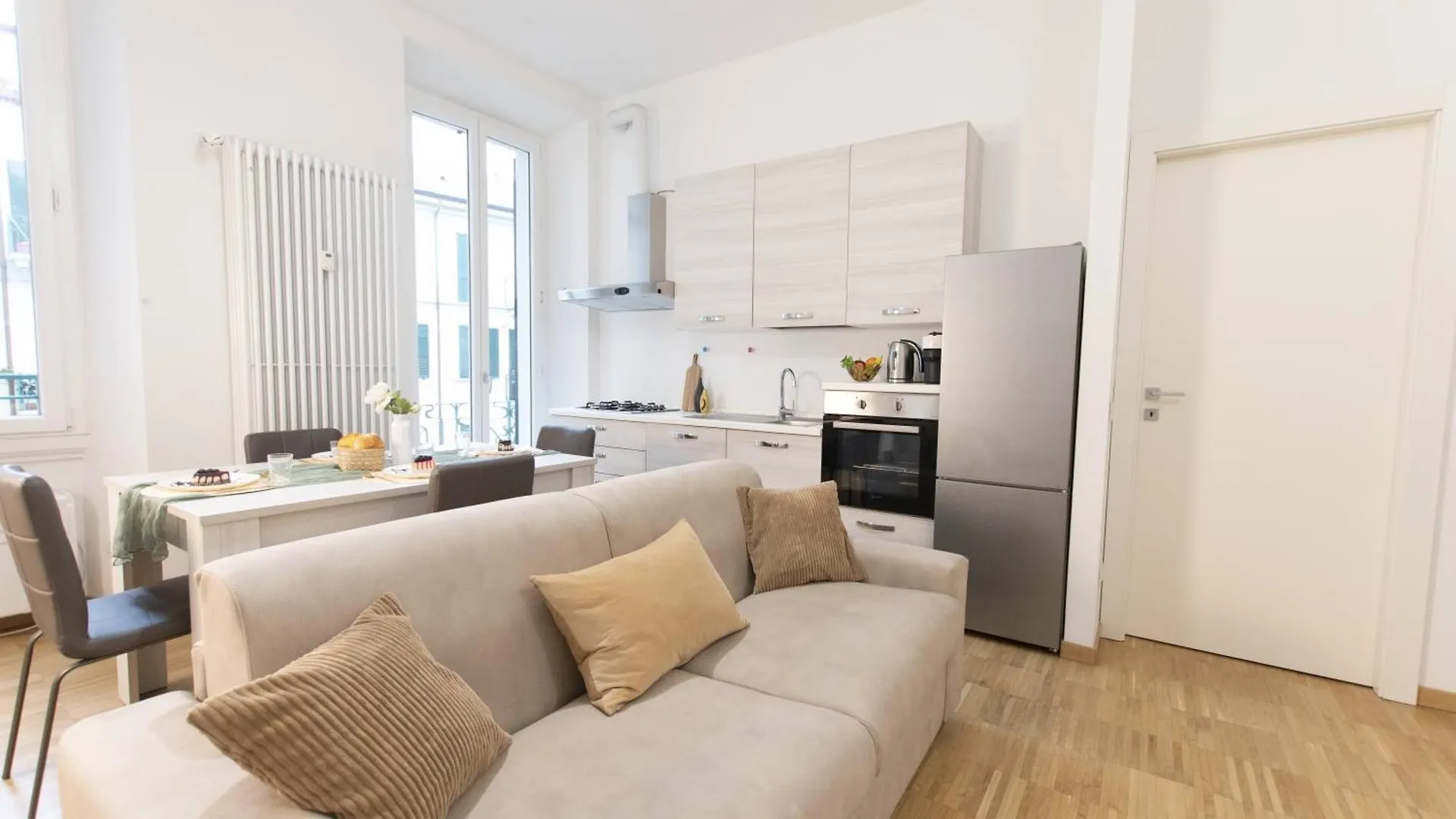 We Home - Premuda Boutique, Milano 0*,  Italia